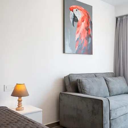 Mare - Elegant Beachfront Appartement