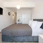 Apartament Mare - Elegant Beachfront *