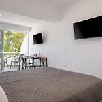 Apartment Mare - Elegant Beachfront