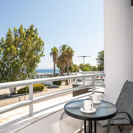 Mare - Elegant Beachfront *