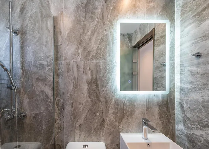 Mare - Elegant Beachfront *